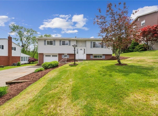 153 Sunrise Drive, Penn Twp, PA 15642