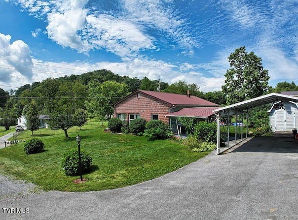 8087 Baptist Valley Road, North Tazewell, VA 24630