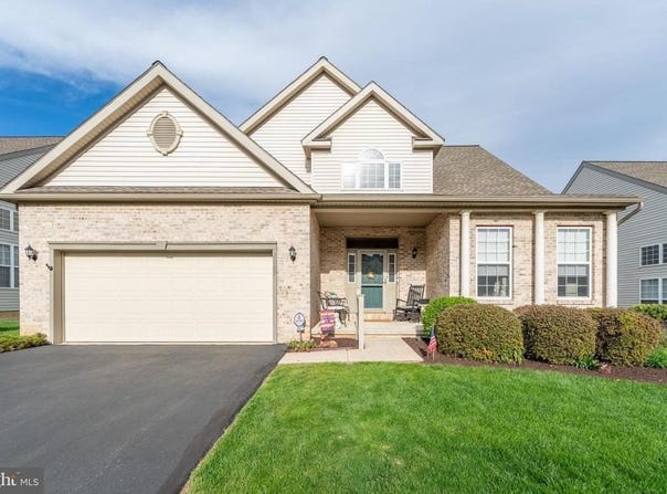2927 LIFFORD LANE, MACUNGIE, PA 18062