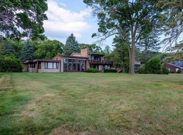 1236 Tawas Beach Road, East Tawas, MI 48730