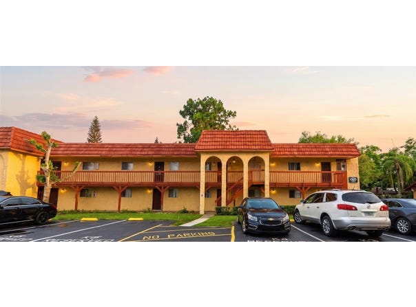2850 N POWERS Drive, ORLANDO, FL 32818