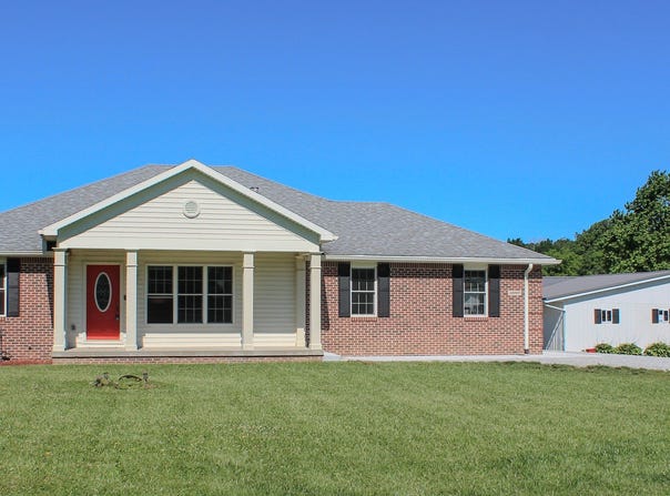 10085 S 400 E, Markleville, IN 46056