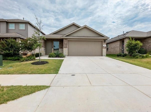 140 Running River Drive, Boyd, TX 76023