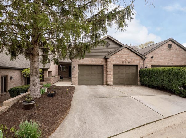 11319 Shoreview Lane, Indianapolis, IN 46236