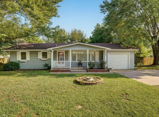 603 W Maple Street, Marionville, MO 65705