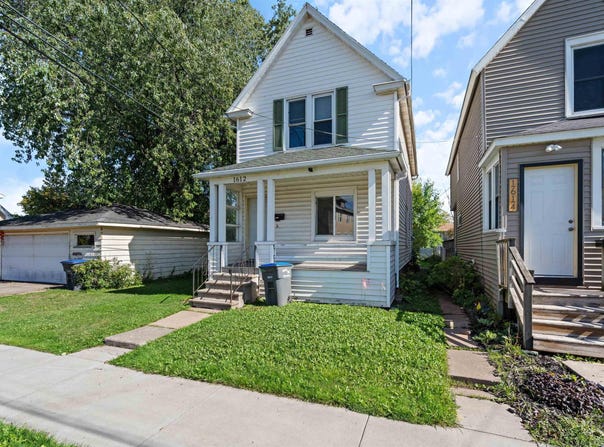 1612 Baxter Ave, Superior, WI 54880
