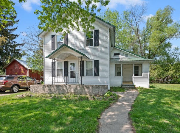 111 N CENTER Street, SURING, WI 54174