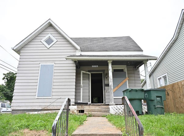 2823 S Vine Street, Muncie, IN 47302