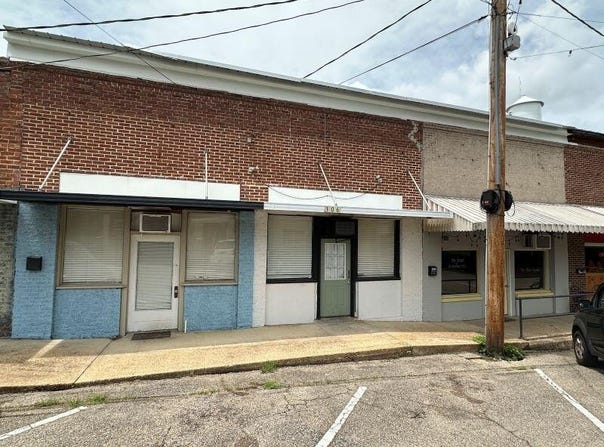 100 - 106 N Gaither St, Fulton, MS 38843