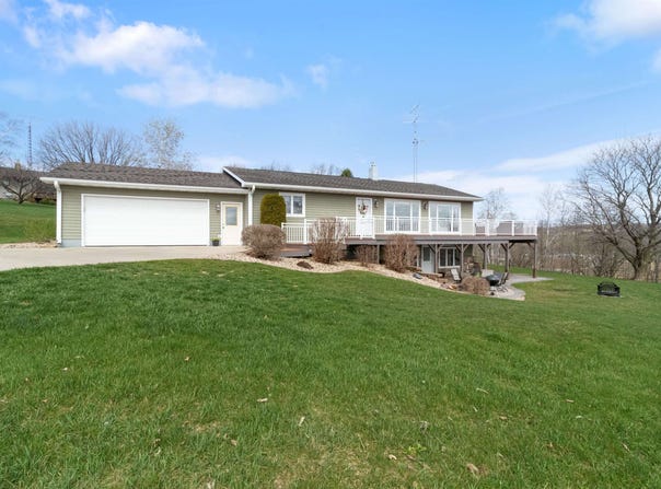 E18034 Heights Road, Hillsboro, WI 54634