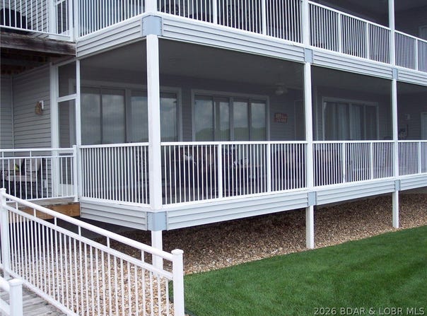 712 Summer Place Drive, Camdenton, MO 65020