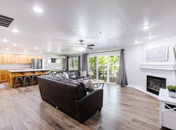 1845 W Canyon View DR, St George, UT 84770