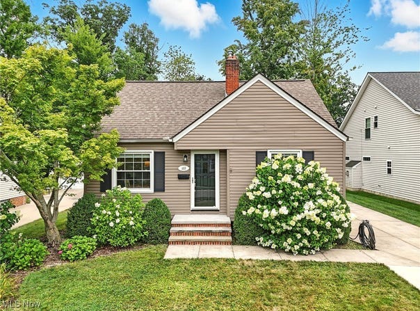 469 Canterbury Road, Bay Village, OH 44140