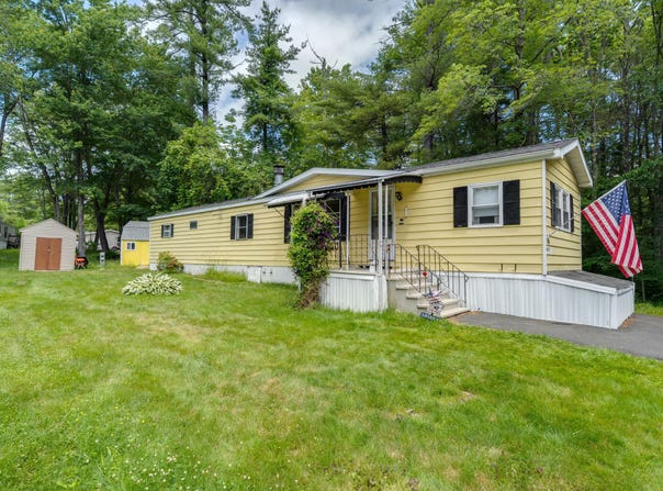 16 Imperial Drive, Eliot, ME 03903