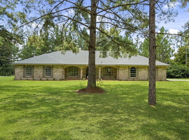 23 Blackbird Ln., Petal, MS 39465