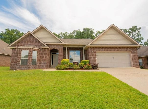 10357 Ronnie Byrd Lane S, Semmes, AL 36575
