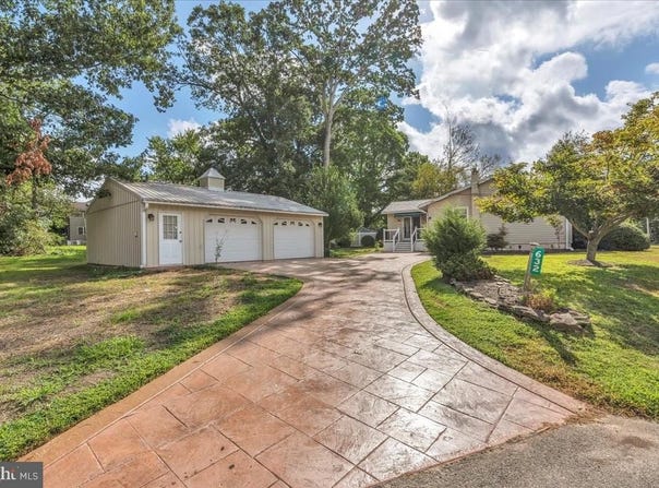 632 TANGER AVENUE, FRANKLINVILLE, NJ 08322