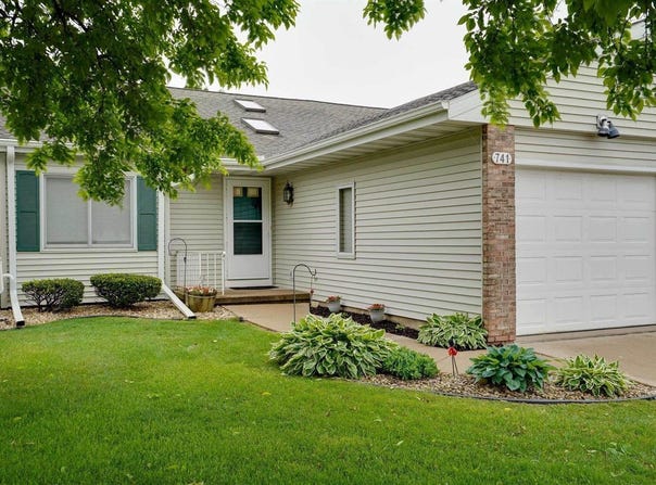 741 Kensington, Stoughton, WI 53589