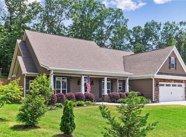 59 Grand Georgian Court NE, Cartersville, GA 30121