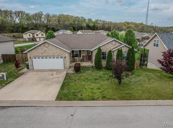 16117 Hummingbird Lane, St Robert, MO 65584