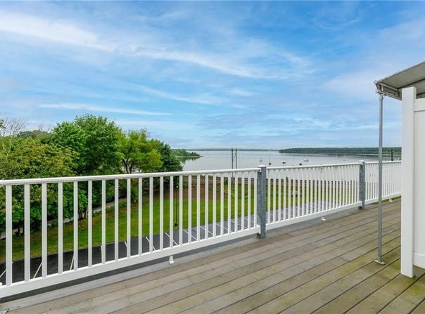 4430 Post Road, Warwick, RI 02818