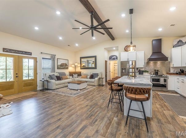 726 Carter 354, Ellsinore, MO 63937