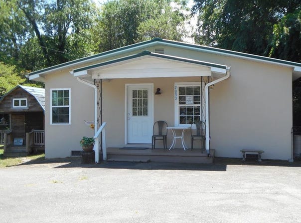 2093 Highlands Road, Franklin, NC 28734