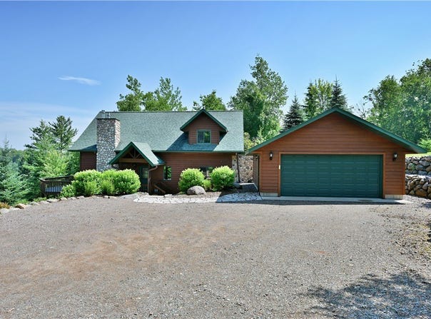 N3869 Long Lake Road, Stone Lake, WI 54876