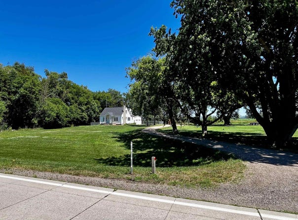 47826 County Road 1B, Elk Point, SD 57025
