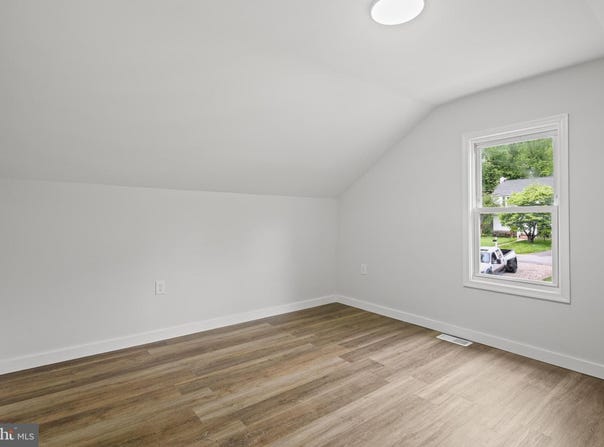 7911 BEVERLY AVENUE, PARKVILLE, MD 21234