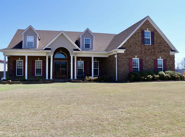 118 ROBERT L ELLIS, Munford, TN 38058