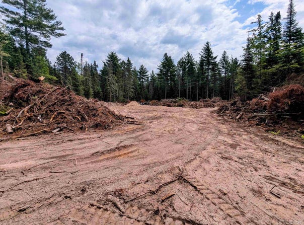 128 Wintergreen, Marquette, MI 49855