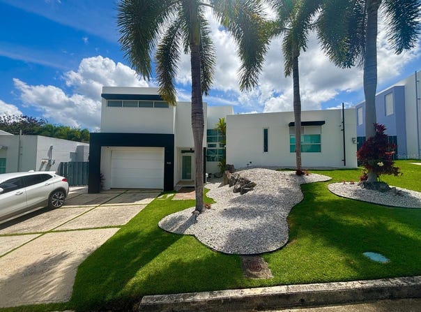 C LERIDA, CAGUAS, 00727