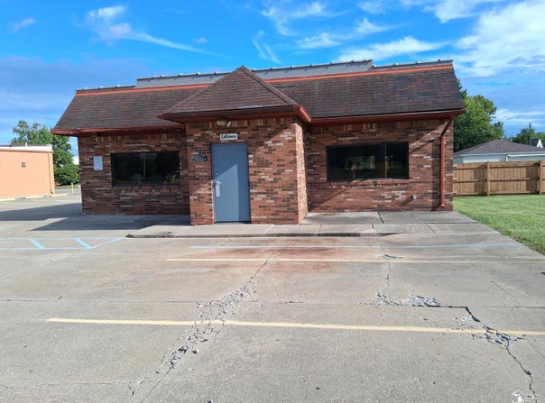1090 N Dixie Highway, Monroe, MI 48162