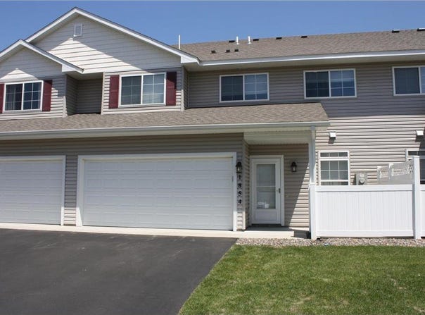 1854 Bridgewater Boulevard S, Cambridge, MN 55008