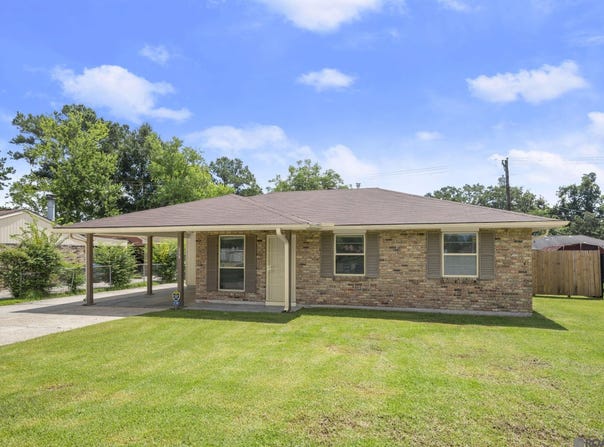 208 Sherron Ave, Baker, LA 70714
