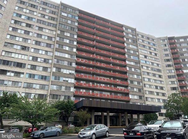 5340 HOLMES RUN PARKWAY, ALEXANDRIA, VA 22304