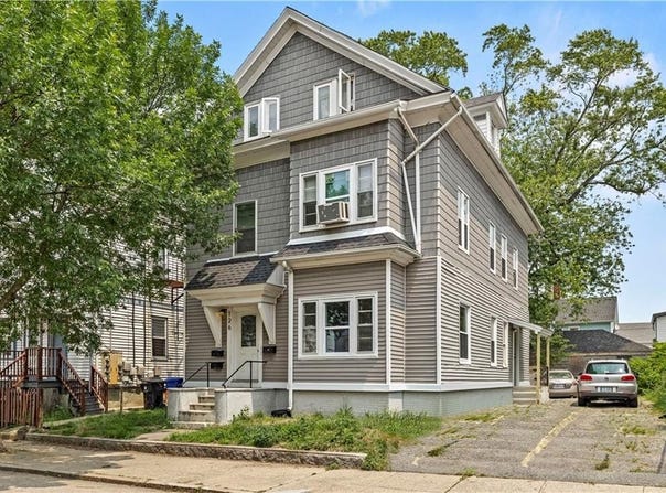 126 West Avenue, Pawtucket, RI 02860