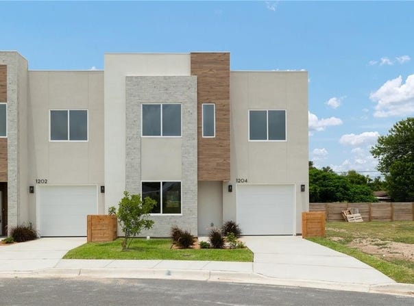 1204 N Lincoln Avenue, San Juan, TX 78589
