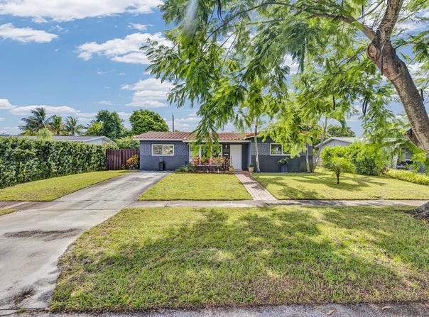 2115 N 45th Avenue, Hollywood, FL 33021