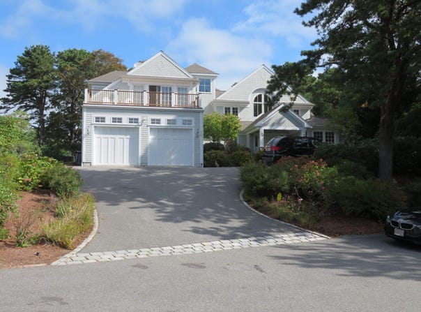 236 Glenneagle Drive, Mashpee, MA 02649