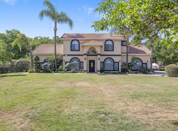 13287 El Nogal Avenue, Visalia, CA 93292