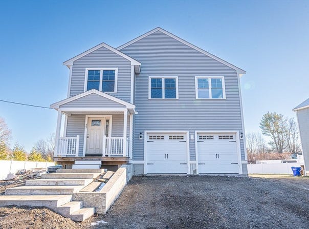 563 Whittenton St, Taunton, MA 02780