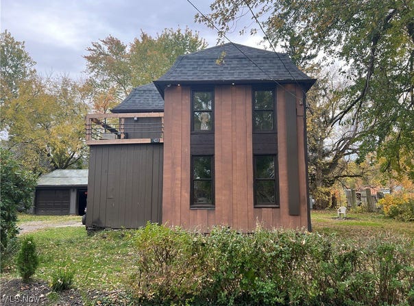 405 Bliss Avenue, Conneaut, OH 44030