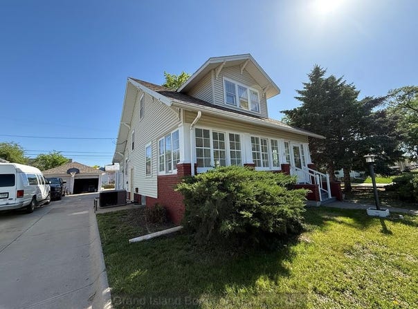 1615 W 7St, Hastings, NE 68901