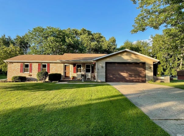 10660 Dennis Drive, Plymouth, IN 46563