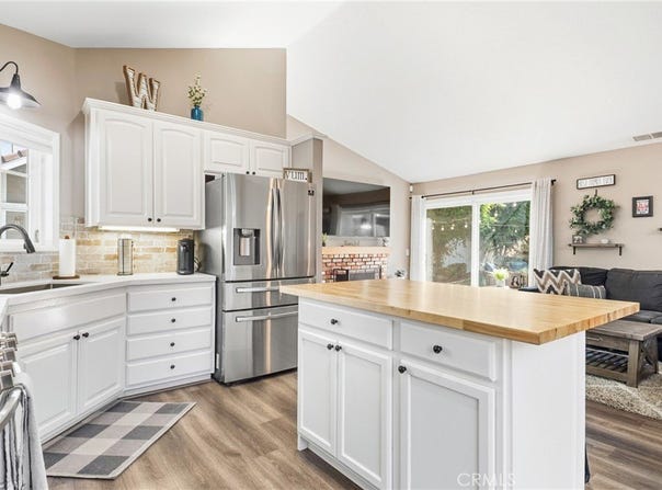 8492 E Saratoga Street, Anaheim Hills, CA 92808