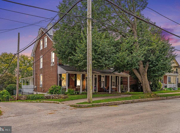 422 W HIGH STREET, PHOENIXVILLE, PA 19460
