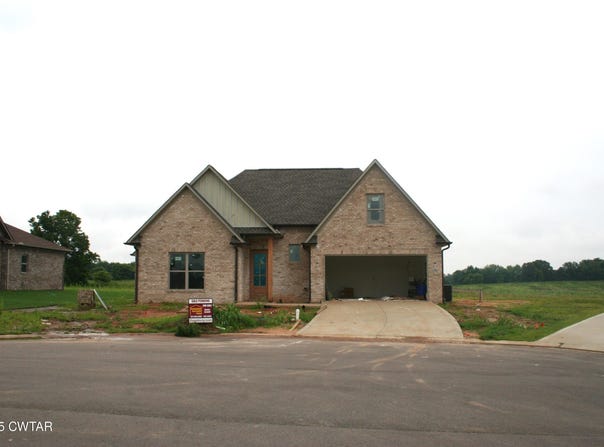 192 Kensington Cove, Dyersburg, TN 38024