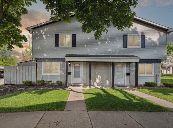 41255 S Woodbury Green Drive, Belleville, MI 48111